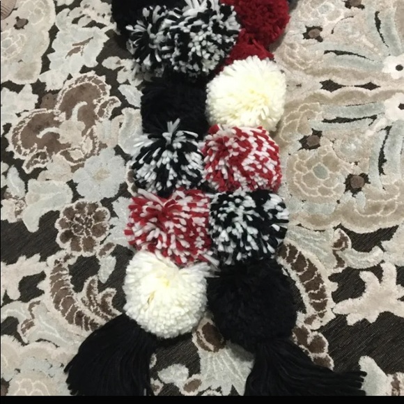 Fornarina Pom Pom scarf - Picture 1 of 4